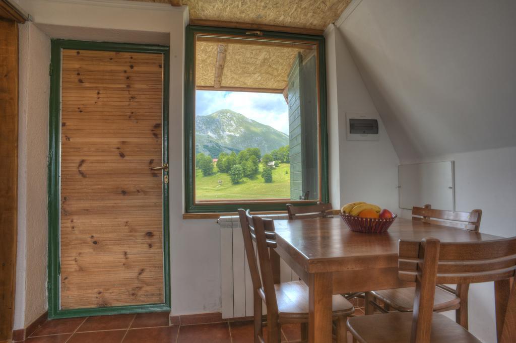 Apartmani I Restoran Sljeme Žabljak Dış mekan fotoğraf